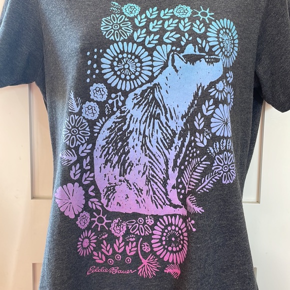 Eddie Bauer bear t shirt - Picture 2 of 4